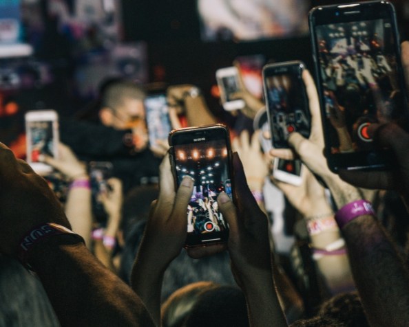 Why we forget to ask if its fake or&nbsp;fact